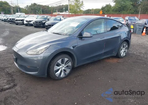 2023 Tesla Model Y Awd/Long Range Dual Motor All-Wheel Drive из США, поврежденный, VIN 7SAYGDEE8PF893611